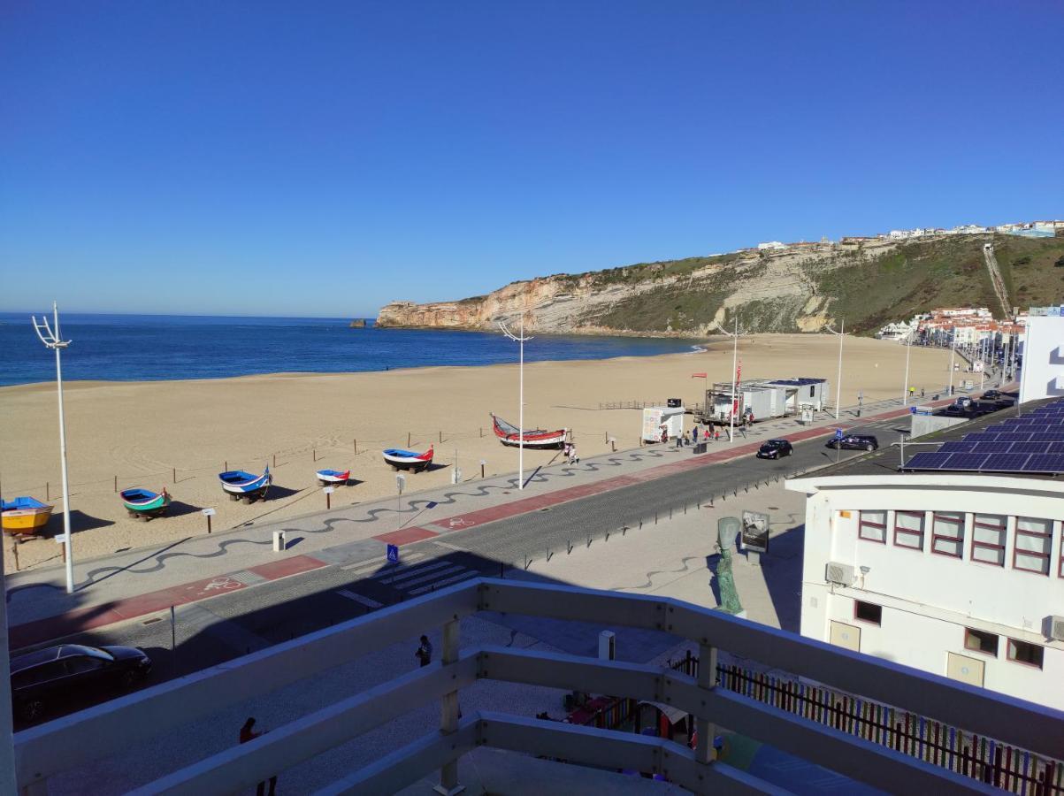 Beachfront Apartment Nazare Exterior photo